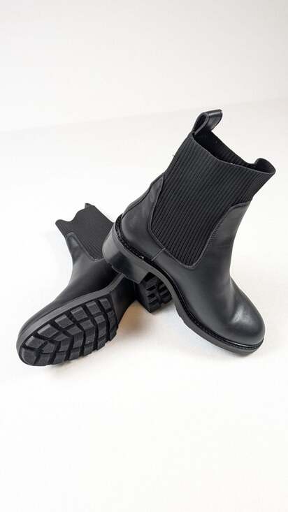 Steve Madden Shoes - Steve Madden Holley Black Ribbed Sock Ankle Boots women’s 8.5